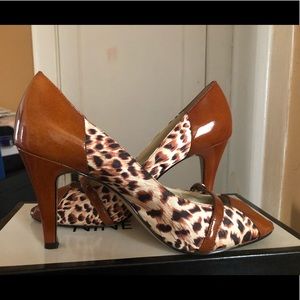 Cheetah Print Heels with toe out